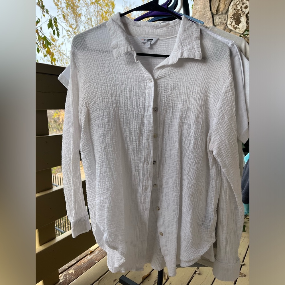 White loses long sleeve beach top